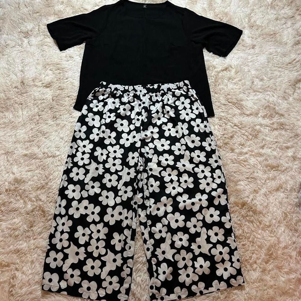 Shein-curve-plus Women's Black and White Trousers